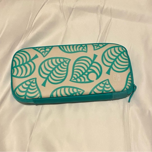 Brand New Animal Crossing Nintendo Switch Lite Case - Picture 2 of 6